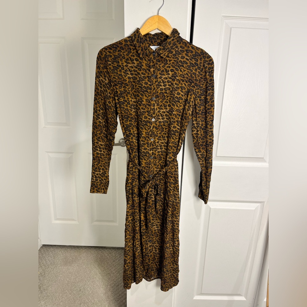 Time and Tru Womens Button Front Shirt Dress Long Sleeves Leopard Pockets Size S